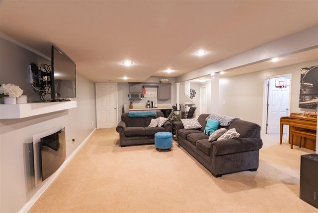 25283 Silver Oaks Boulevard, Mattawan, MI 49071