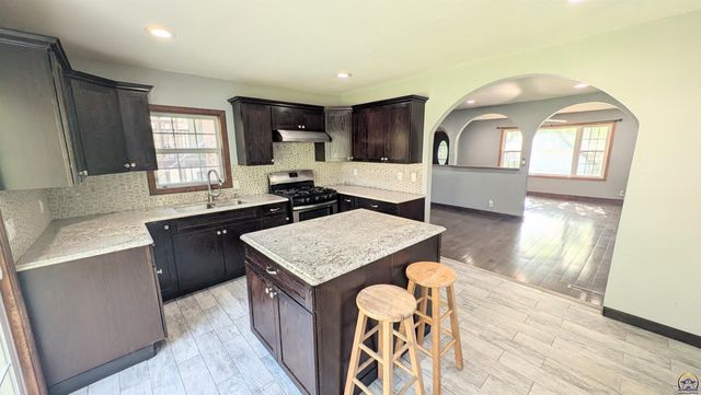 938 Luther St, Emporia, KS 66801