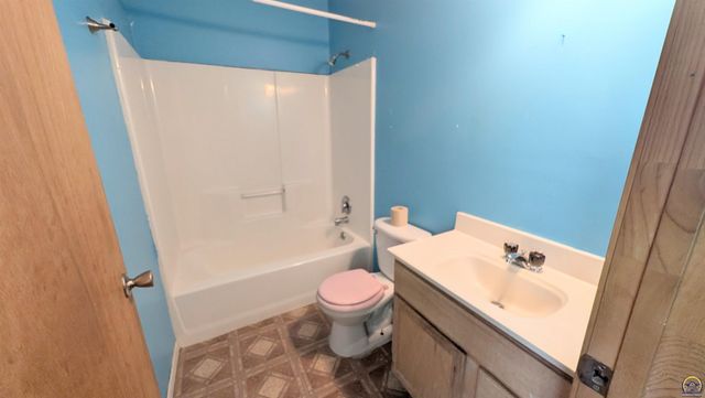 938 Luther St, Emporia, KS 66801