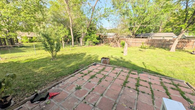 938 Luther St, Emporia, KS 66801