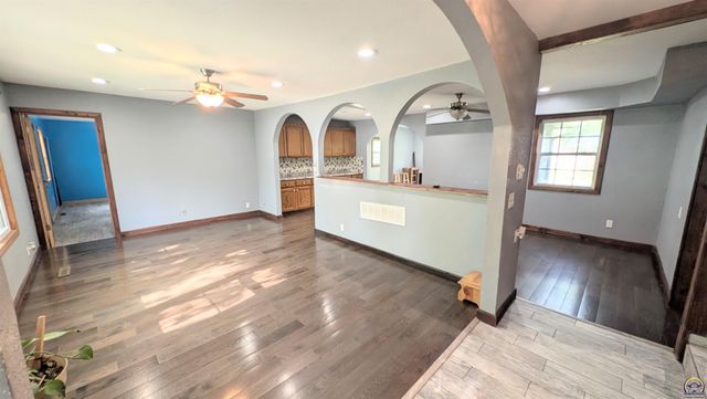 938 Luther St, Emporia, KS 66801