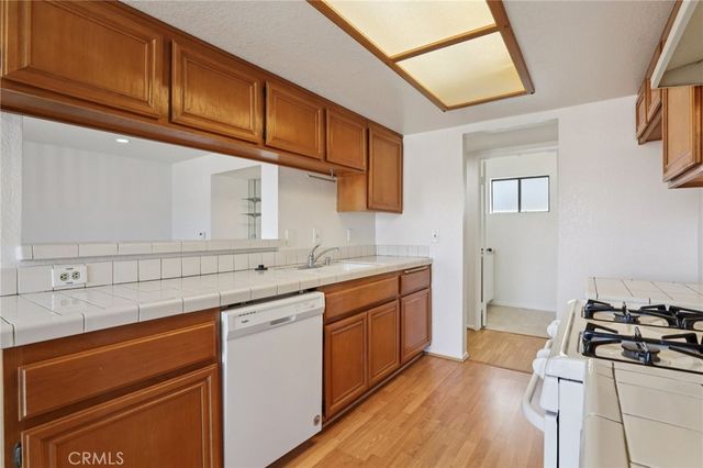 1436 257TH ST 204, Harbor City, CA 90710