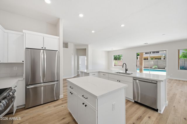 269 W MERRILL Avenue, Gilbert, AZ 85233