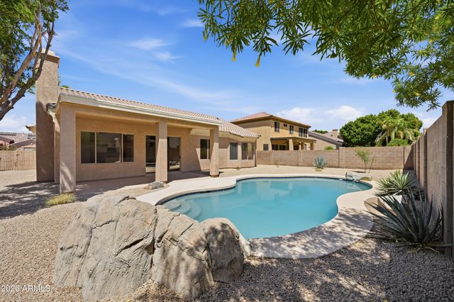 269 W MERRILL Avenue, Gilbert, AZ 85233
