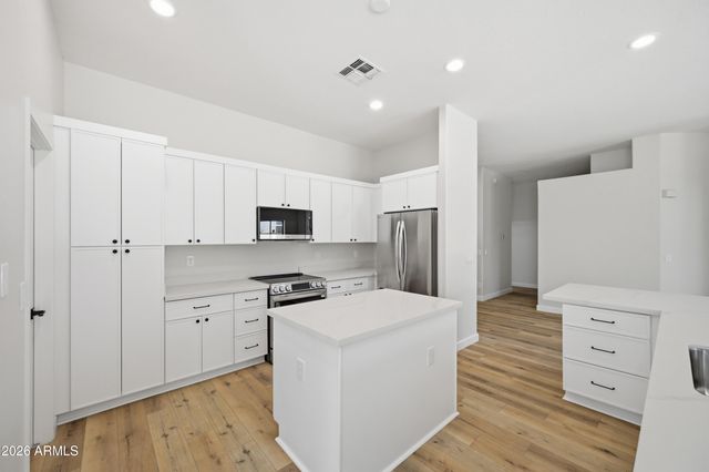 269 W MERRILL Avenue, Gilbert, AZ 85233