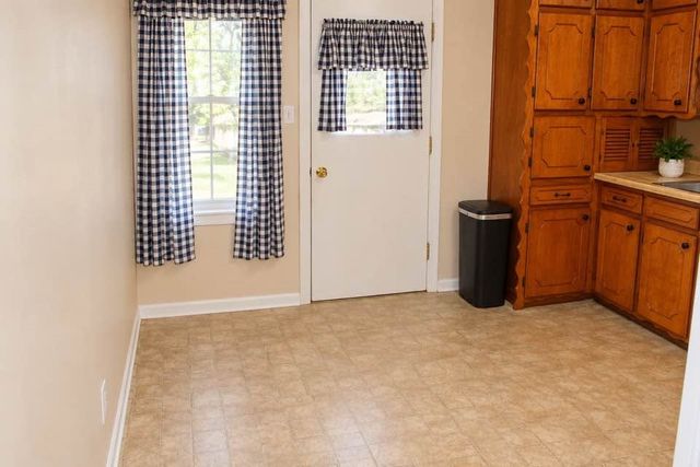 611 Rose Avenue, Cleburne, TX 76033