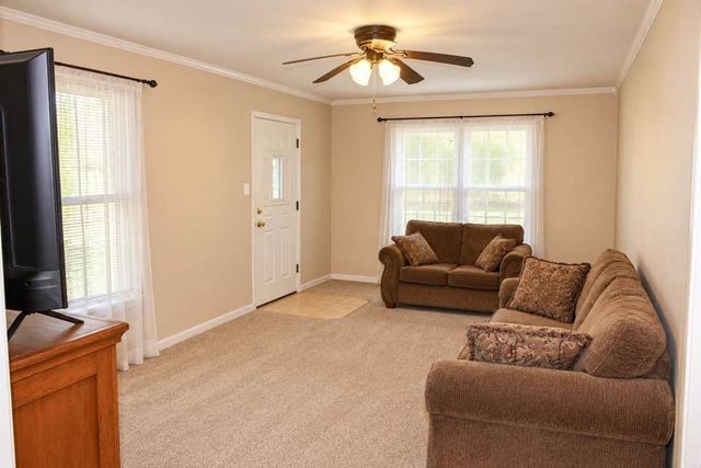 611 Rose Avenue, Cleburne, TX 76033