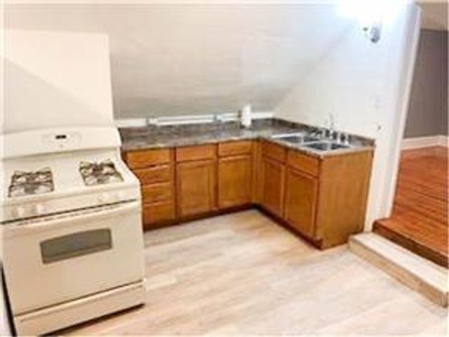 587 Bay Street, Saint Paul, MN 55102