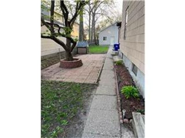 587 Bay Street, Saint Paul, MN 55102