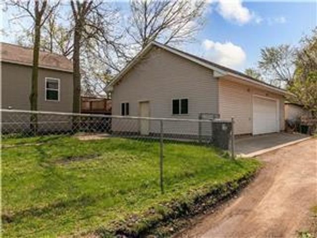 587 Bay Street, Saint Paul, MN 55102