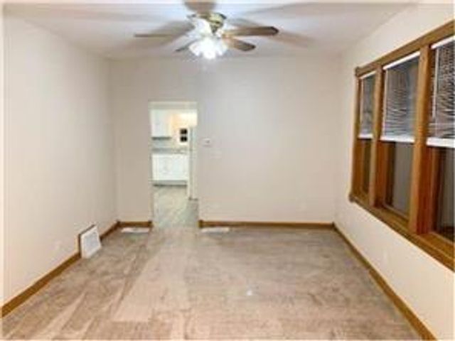 587 Bay Street, Saint Paul, MN 55102