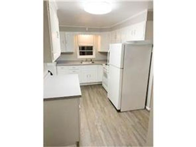 587 Bay Street, Saint Paul, MN 55102