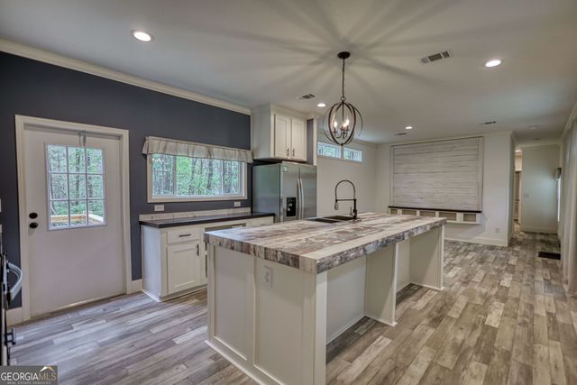 386 Sparta Highway NE, Milledgeville, GA 31061