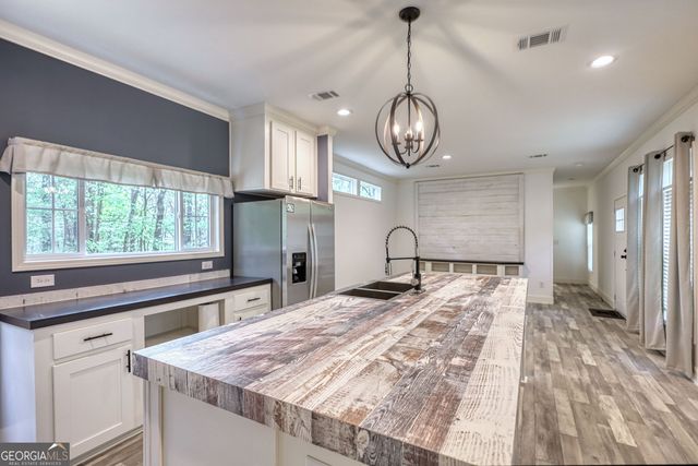 386 Sparta Highway NE, Milledgeville, GA 31061