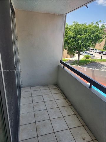 802 NW 87th Ave 312, Miami, FL 33172