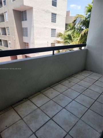 802 NW 87th Ave 312, Miami, FL 33172