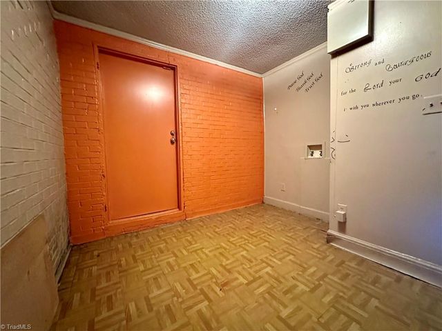 1240 Churton Street, Winston-salem, NC 27103