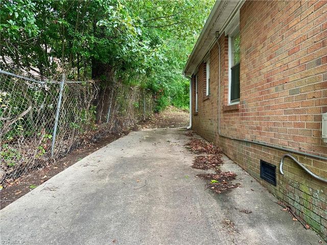 1240 Churton Street, Winston-salem, NC 27103