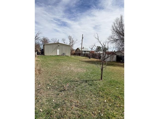 1695 Teller St, Lakewood, CO 80214