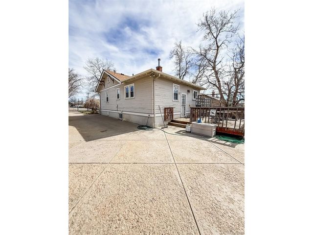 1695 Teller St, Lakewood, CO 80214