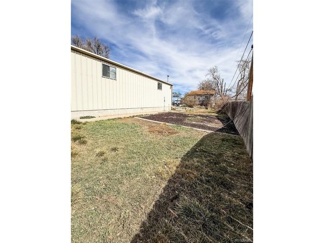 1695 Teller St, Lakewood, CO 80214
