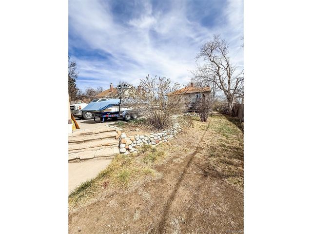 1695 Teller St, Lakewood, CO 80214