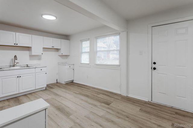 34111 Decatur Court, Westland, MI 48186
