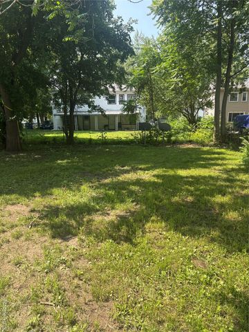 34111 Decatur Court, Westland, MI 48186