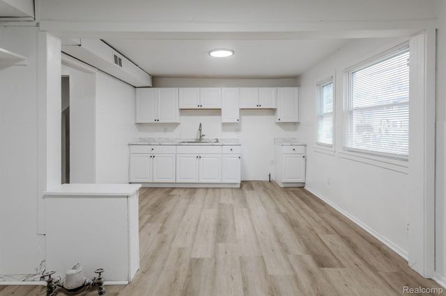 34111 Decatur Court, Westland, MI 48186