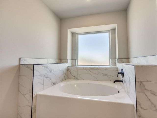1019 SE 16th Terrace, Newcastle, OK 73065