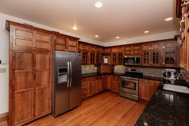 618 9th Street, Ames, IA 50010