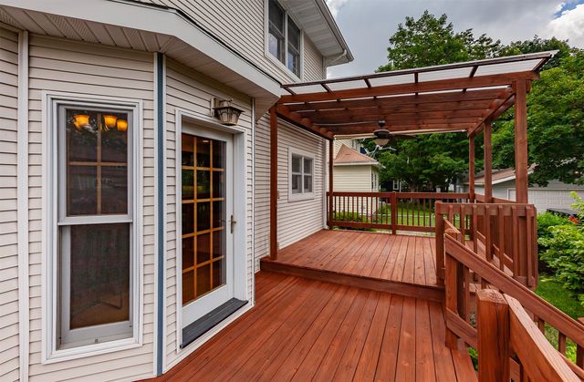 618 9th Street, Ames, IA 50010