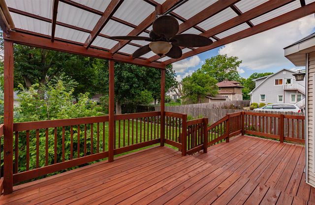 618 9th Street, Ames, IA 50010