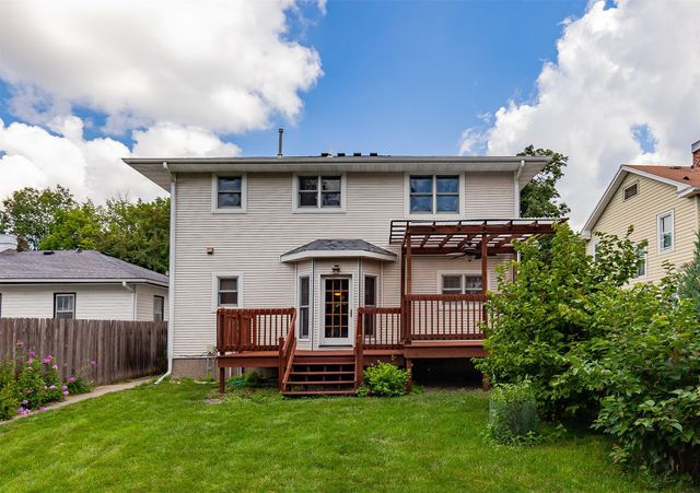 618 9th Street, Ames, IA 50010
