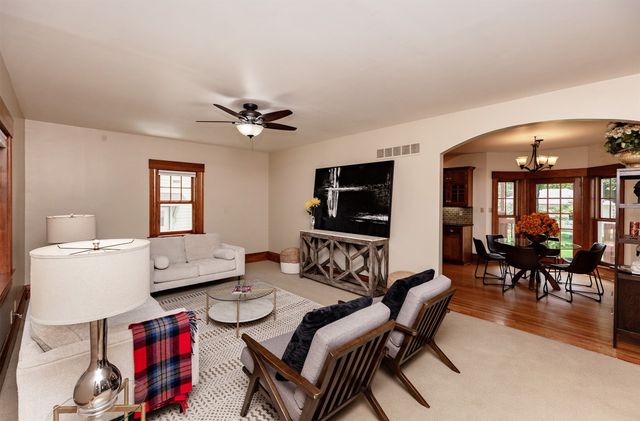 618 9th Street, Ames, IA 50010