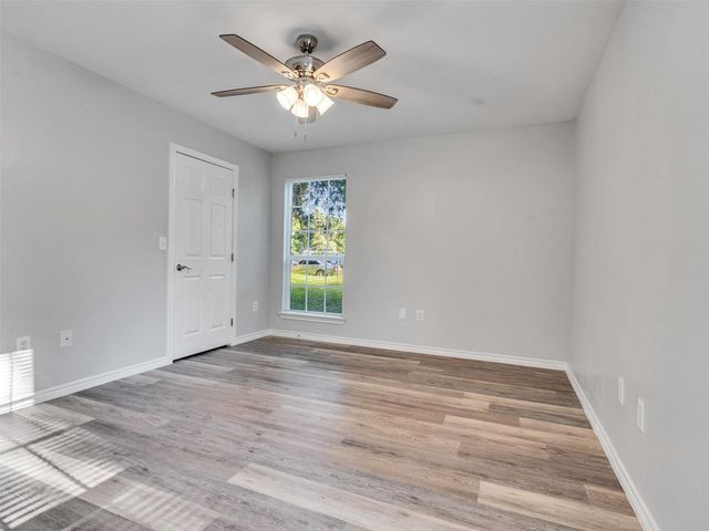 326 S Bell Drive, Texas City, TX 77591