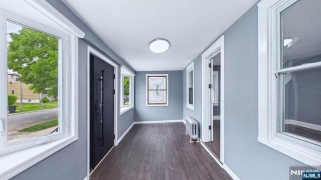 71 Leslie Street, East Orange, NJ 07017