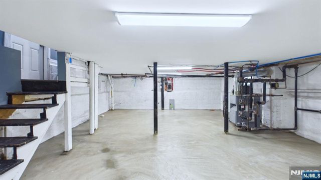 71 Leslie Street, East Orange, NJ 07017