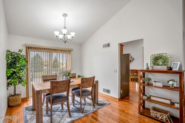 22245 W Hollyhock Lane, Curtice, OH 43412