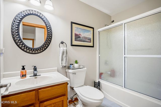 22245 W Hollyhock Lane, Curtice, OH 43412