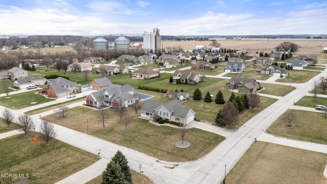 22245 W Hollyhock Lane, Curtice, OH 43412