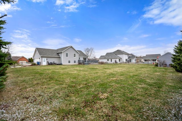 22245 W Hollyhock Lane, Curtice, OH 43412
