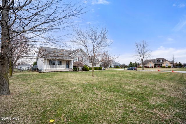 22245 W Hollyhock Lane, Curtice, OH 43412