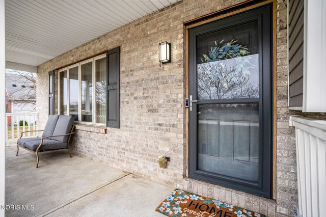 22245 W Hollyhock Lane, Curtice, OH 43412