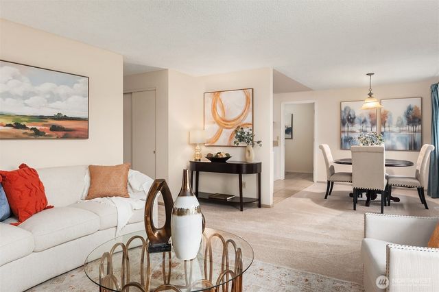 2448 137th Avenue SE, Bellevue, WA 98005