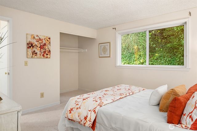 2448 137th Avenue SE, Bellevue, WA 98005