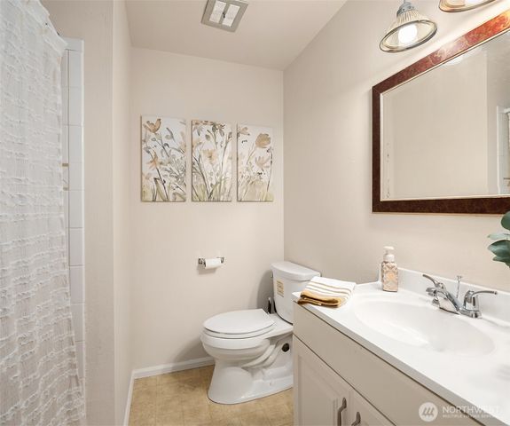 2448 137th Avenue SE, Bellevue, WA 98005