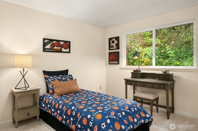 2448 137th Avenue SE, Bellevue, WA 98005