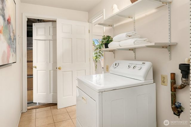 2448 137th Avenue SE, Bellevue, WA 98005