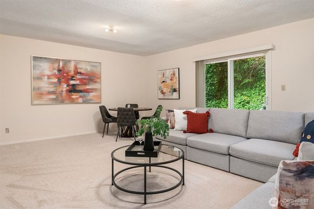 2448 137th Avenue SE, Bellevue, WA 98005